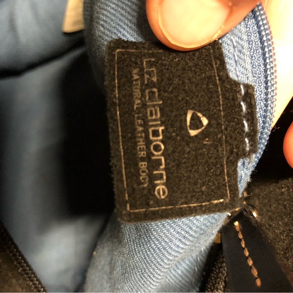 Liz Claiborne black handbag - Picture 6 of 6